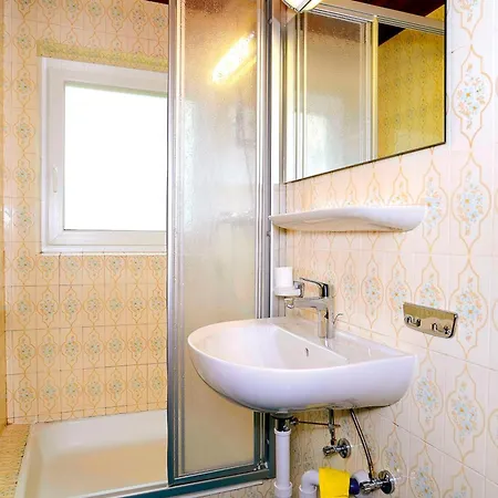 Holiday home Sahra Tux