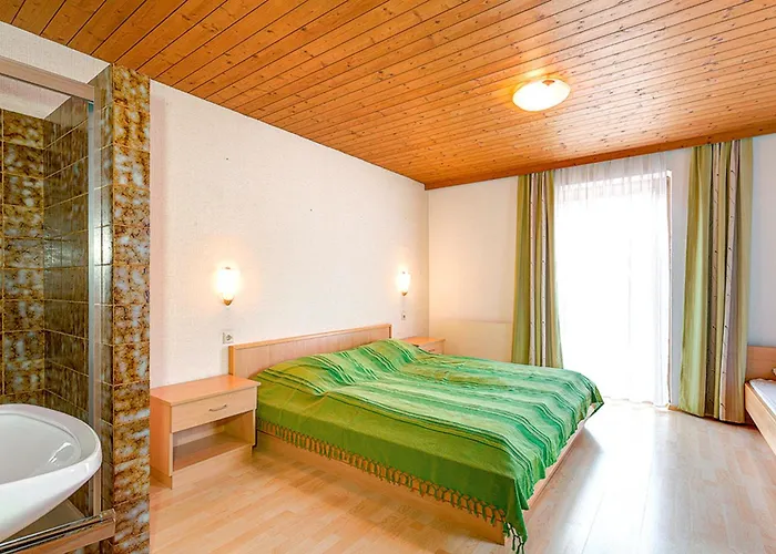 Sahra Holiday home *